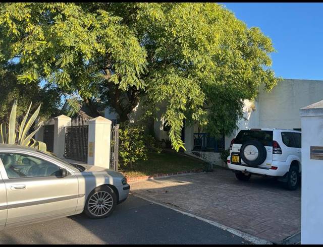 5 BEDROOM HOUSE FOR SALE IN TABLE VIEW